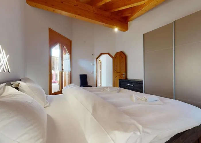 Villa Octogon, 2 Bedrooms, Ideally Located In Leukerbad